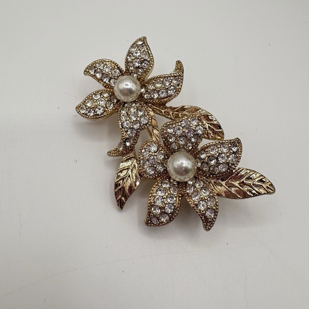 Vintage Faux Pearl And Rhinestone Brooch - Double Lily Gold Tone Brooch